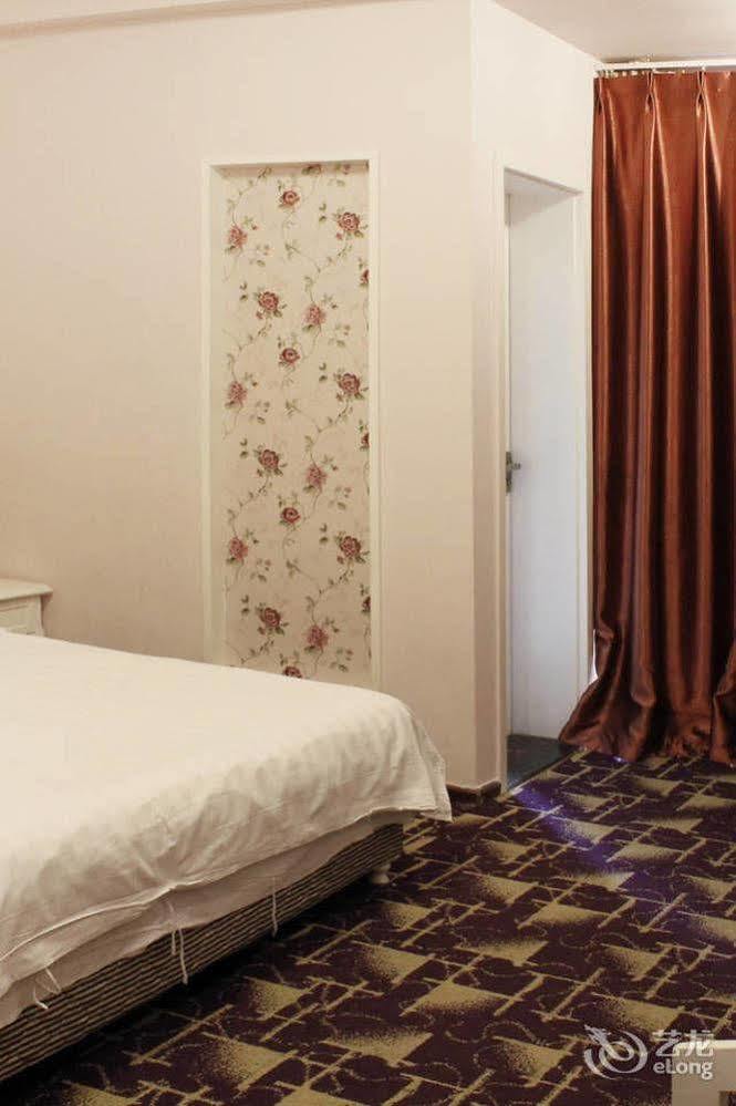 Chengdu Lilac Hotel Fei Cheng Branch Exterior photo
